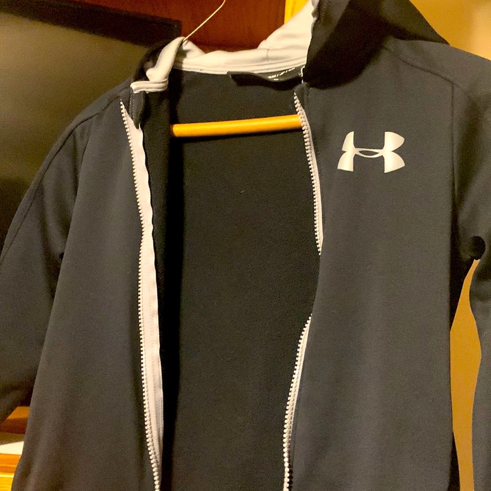 It’s beautiful jacket for 7-8 years boy.